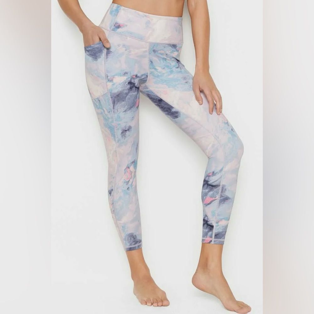 Victoria’s Secret Water Color Flow On Point Hi-Rise Pocket Incredible Legging